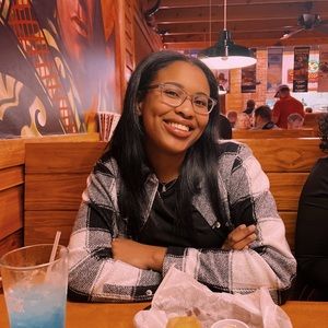 Meet your Posher, Ravyn